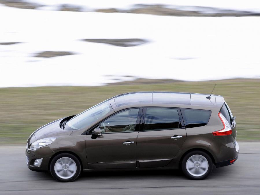  Renault Grand Scenic 2009 года  (фото 37 из 65)